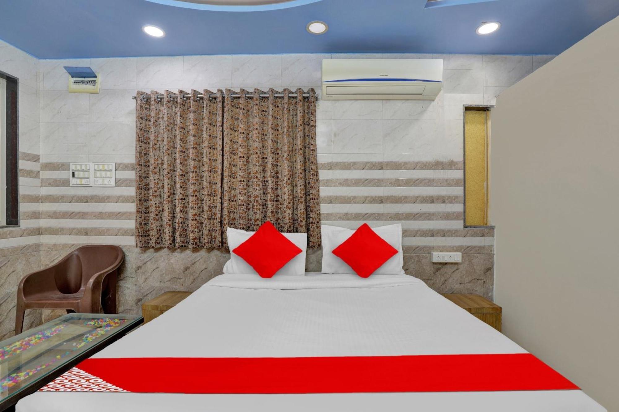 Pop Hotel Dk Guest House Ahmedabad Exterior photo